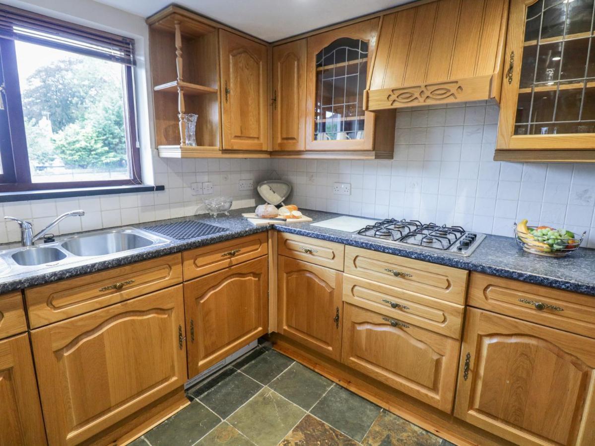 1 Queens Square Windermere Extérieur photo