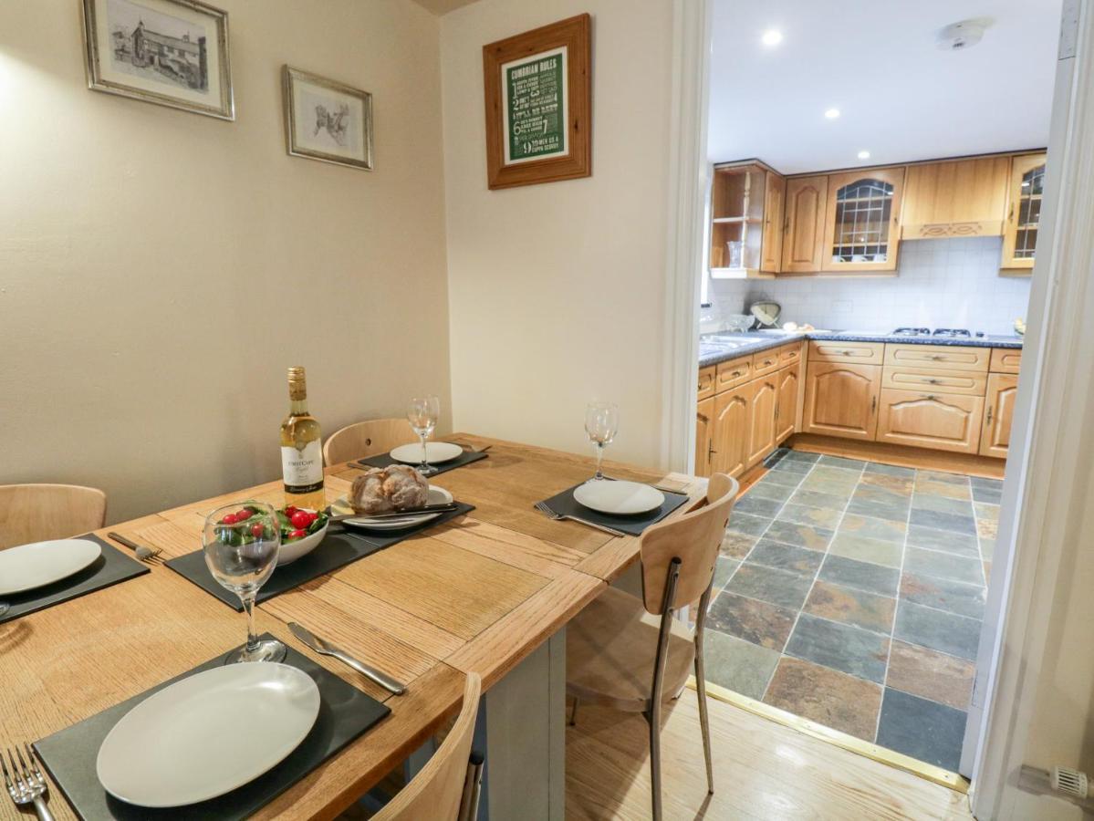 1 Queens Square Windermere Extérieur photo